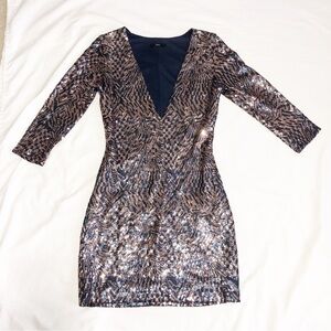 Fora Deep V Plunging Neckline Sequined Bodycon Dress Blue Shimmer Metallic Sexy